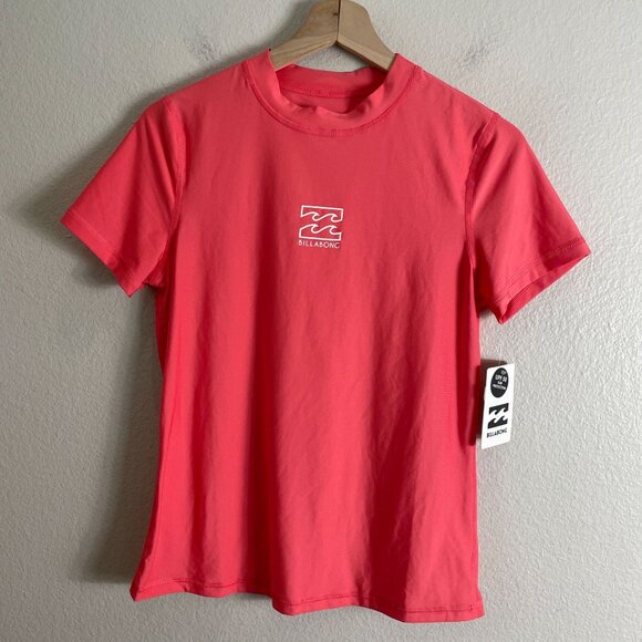 NEW Billabong Womens Medium Coral UPF 50 Rashguard Core Loose Fit Short Sleeve - Picture 1 of 7